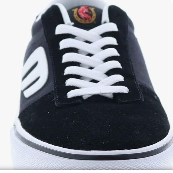 Etnies Men Calli Vulc X Colt 45 Skate Shoe
SZ‎ 8.5 Black/White NWT IN PACKAGING main image 9